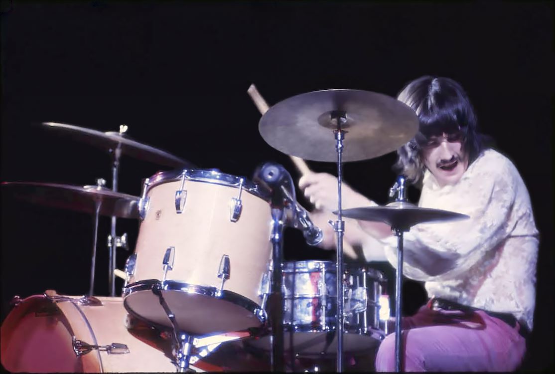 Becoming-Led-Zeppelin_st_6_jpg_sd-low_2025-PARADISE-PICTURES-Courtesy-of-Sony-Pictures-Classics
